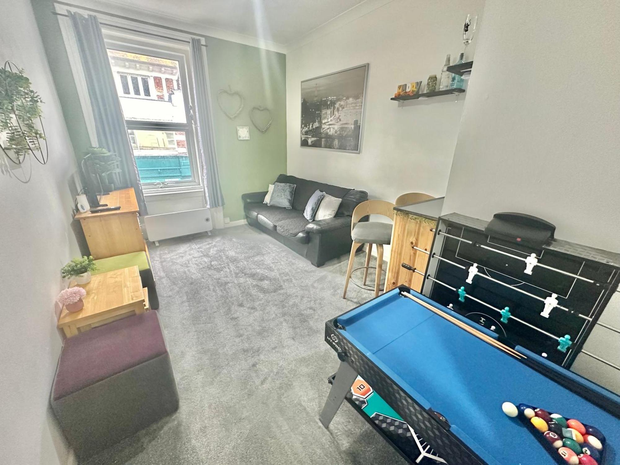 Apartamento Homely In The Heart Of Town Centre - Sleeps 6